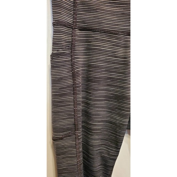 TEK Gear Women's Yoga / Workout pants Size Small - Picture 4 of 6
